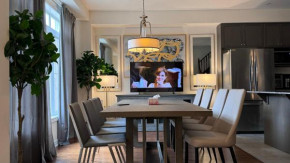 Kleinburg Luxe Crown Town Residence